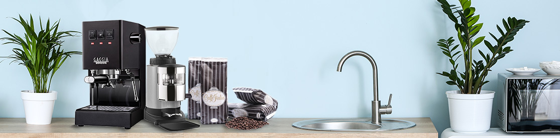 Come predisporre una stazione barista nella propria cucina?